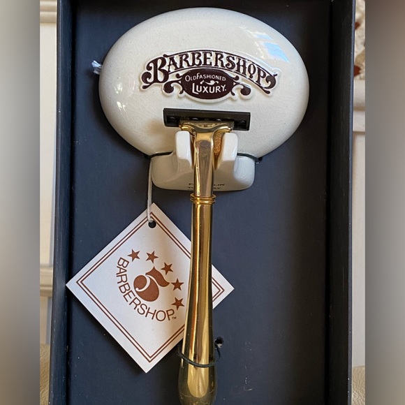 Vintage Barbershop Old Fashioned Razor - Picture 1 of 12